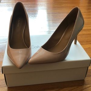 Calvin Klein Gayle Patent Heel Size 8.5 Dusty Pink